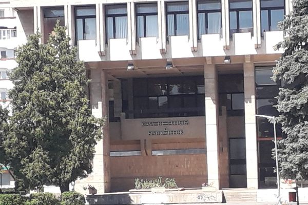 Clădire simbol, din Târgoviște, "vânată" de autoritățile locale