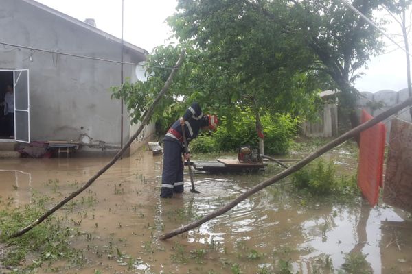 Update-Video| Inundații la Niculești. Intervin pompierii de la ISU Dâmbovița