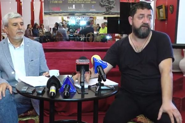 Declarații surprinzătoare, din lumea artistică târgovișteană: "Eu sunt trist că echipa Chindia Târgoviște a promovat, în liga I"