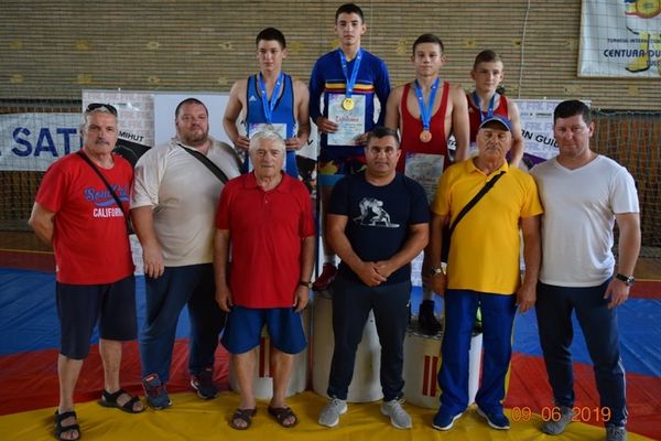 Finala Campionatului Național Individual de lupte pentru juniori va avea loc la Târgoviște