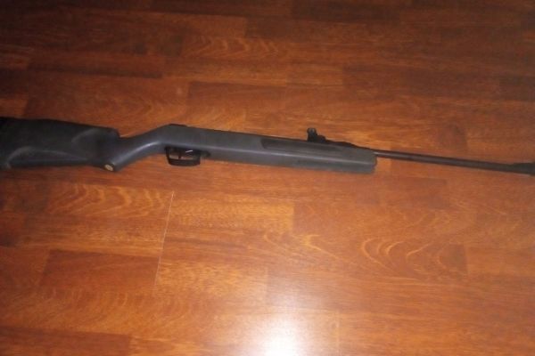 S-a ales cu dosar penal, pentru o pușcă de tir, deținută fără documente
