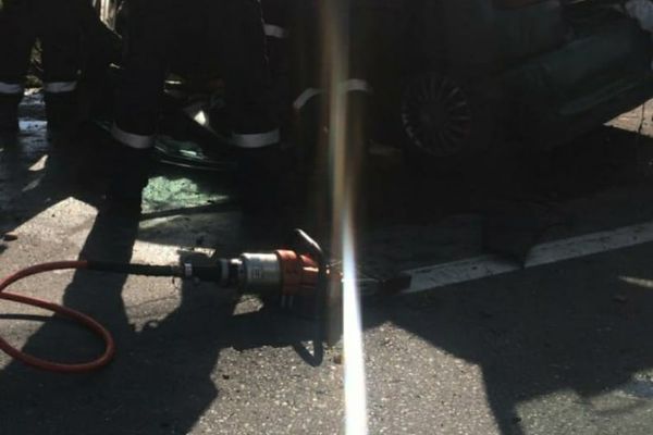 DN 71 este blocat, în apropiere de Ulmi, în urma unui accident. Două persoane au fost rănite
