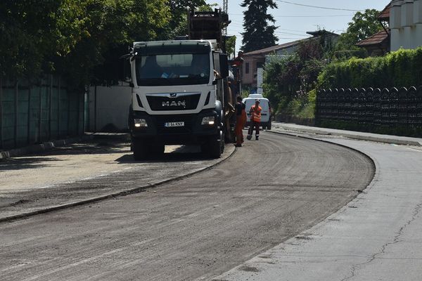 Stradă blocată de lucrările de reabilitare, la Târgoviște. Poliția locală recomandă variante ocolitoare