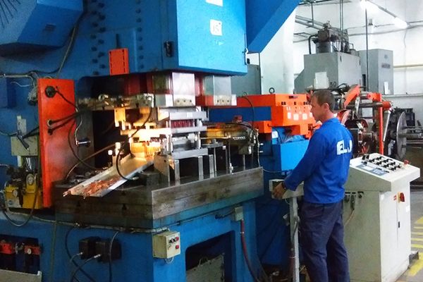 Acţionarii Electroaparataj, convocaţi ca să anuleze dizolvarea companiei