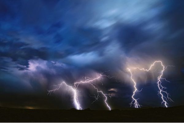 Alertă meteo! Weekend cu ploi torențiale și furtuni puternice,în toată țara