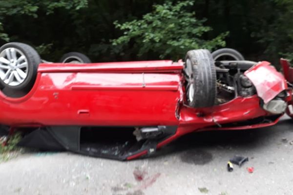 Accident teribil la Săbăreni.Elicopterul SMURD a intervenit pentru a prelua o victimă