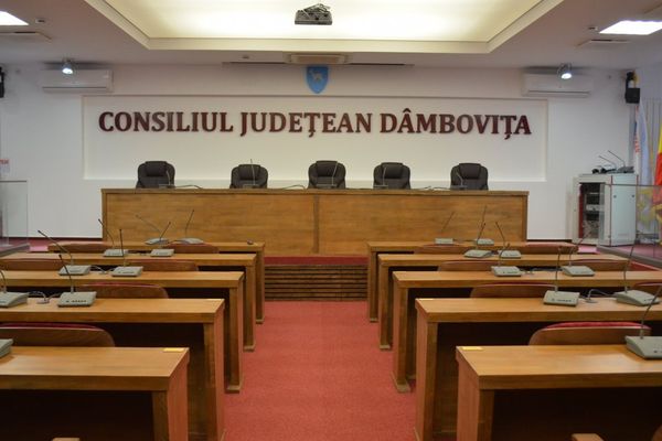 Scandal politic generalizat, în Dâmbovița, pe seama alocărilor bugetare către localități