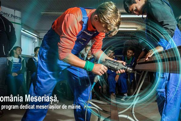 Elevi din Dâmbovița și Argeș participă la de-a cincea ediţie a Taberei Meseriaşilor