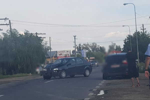 Dublu accident la Crevedia. Două persoane rănite