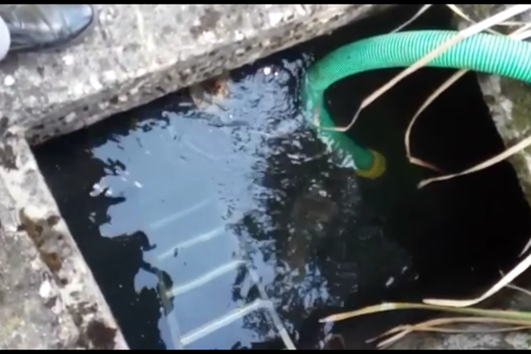 Trei localități, rămase fără apă, în plină caniculă, din cauza unui robinet uitat deschis la o vană