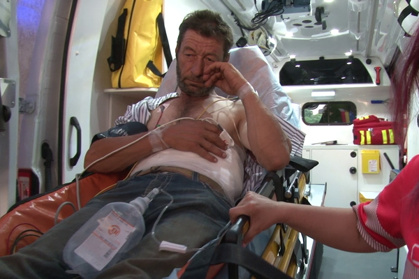 A dat și a fugit. Un cioban este căutat de Poliție după ce l-a înjunghiat pe un alt cioban