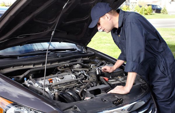 Sute de mașini, pericol pe șoselele din Dâmbovița