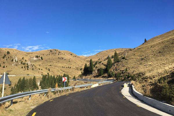 Atenție șoferi! Drum important, din Bucegii dâmbovițeni, închis pentru trei zile