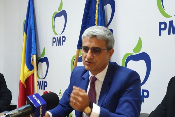 Video| Robert Turcescu atac dur la ALDE și UDMR, de la Târgoviște. "A se slăbi, a se scuti"