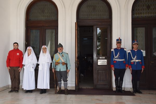 Societatea "Mormintele eroilor căzuți în război" a aniversat centenarul înființării, la Târgoviște