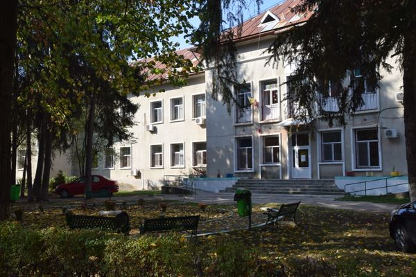 Foto| În sfârșit! Lucrări de reabilitare la Centrul de Recuperare Neuromotorie, pentru copii, de la Gura Ocniței