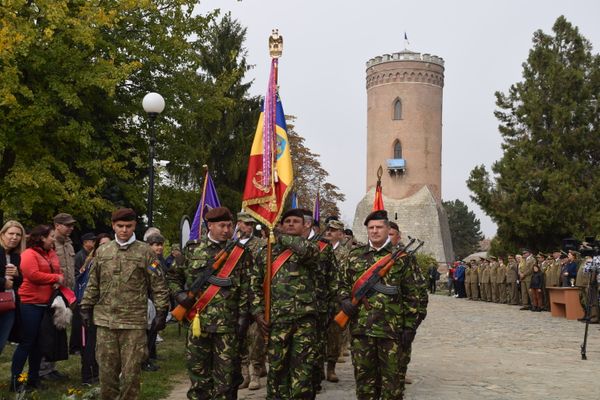 Foto| Sărbătoare specială de Ziua Armatei, la Târgoviște