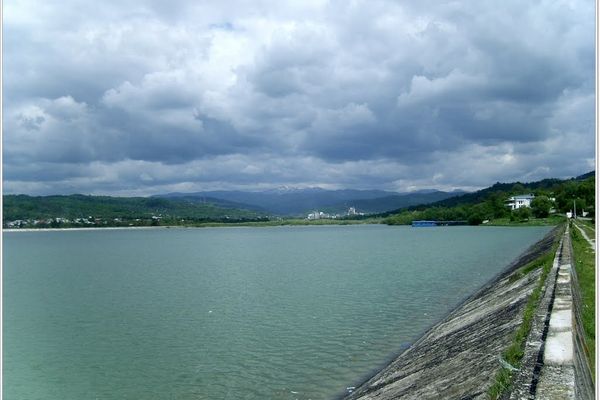 Un bărbat a decedat la Pucioasa, când se afla la pescuit, pe barajul din localitate