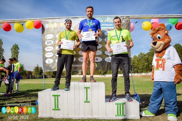Aleargă cu folos. Jandarm dâmbovițean - două clasări pe podium la competiții de semimaraton
