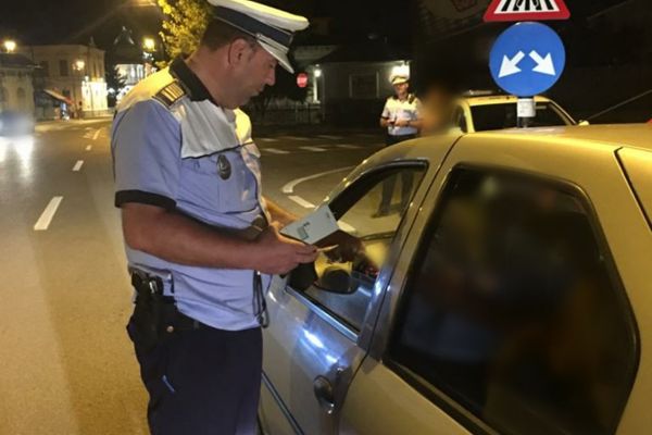 Bărbat de 67 de ani, reținut de polițiștii de la Biroul Rutier