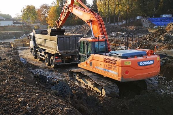 Cum arată stadionul "Eugen Popescu" din Târgoviște. Cele mai recente fotografii din șantier