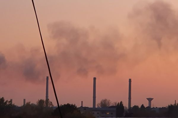 Video| COS Târgoviște amendat, din nou ,de Garda de Mediu, pentru poluare. Fabrica riscă să piardă autorizația de mediu