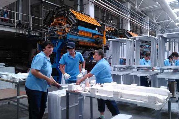 Artic angajează pentru fabrica de mașini de spălat de la Ulmi