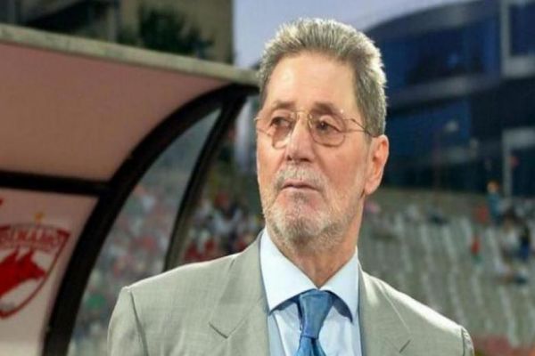 Gafă de neiertat. Primăria Capitalei, scuze după „titlul de cetățean de onoare pentru Cornel Dinu, antrenor principal la Steaua”