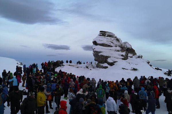 FOTO| Fără piramidă de lumină, la Ziua Sfinxului din Bucegi