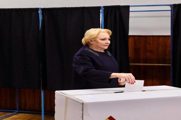 Se îngroașă "gluma". Primarii PSD din Dâmbovița solicită demisia Vioricăi Dăncilă