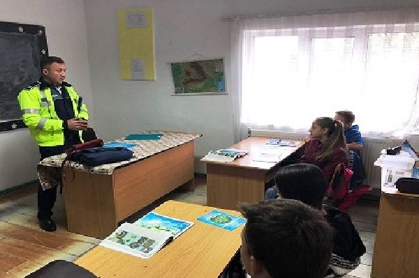 Campania “Fii deștept în trafic”, derulată la nivel național de Poliția Română