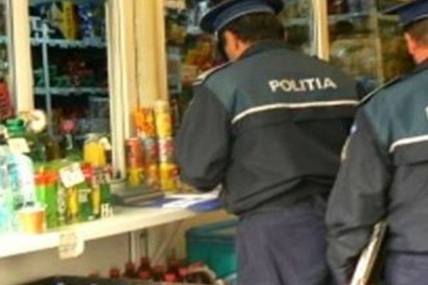 Bomba cu ceas din galantar. O femeie vindea alimente expirate, la Moreni