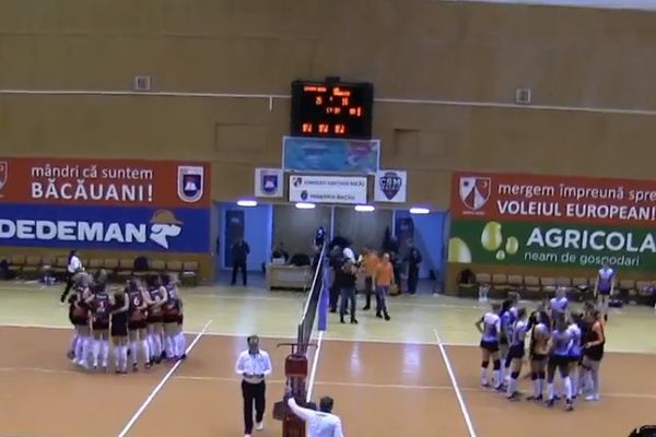 Volei feminin| Înfrângere clară pentru CSM Târgoviște, în partida cu Știința Bacău