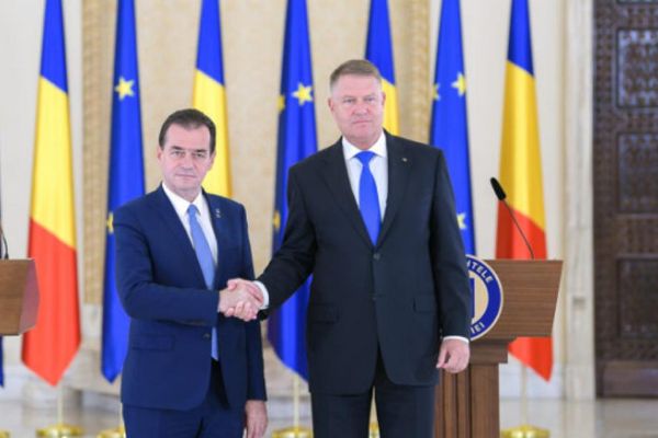 Cine sunt parlamentarii care au votat Guvernul Orban. Președintele Klaus Iohannis a semnat decretele de învestire în funcție, ale noilor miniștri