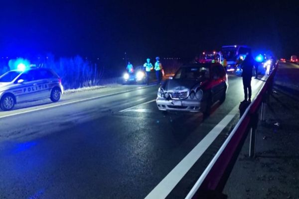 Accident teribil pe A1, la Corbii Mari (județul Dâmbovița). Trei persoane au fost rănite