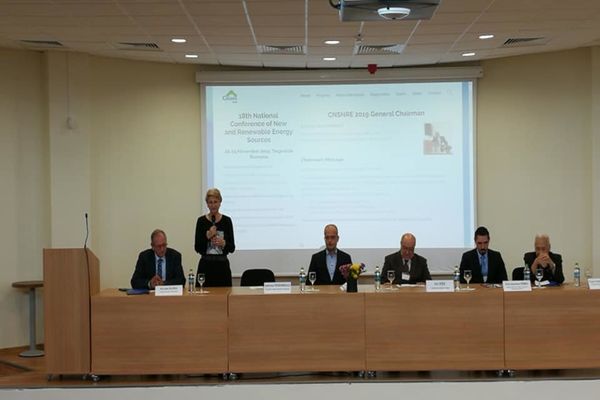 Conferință națională privind scăderea încălzirii globale, la Universitatea "Valahia", din Târgoviște