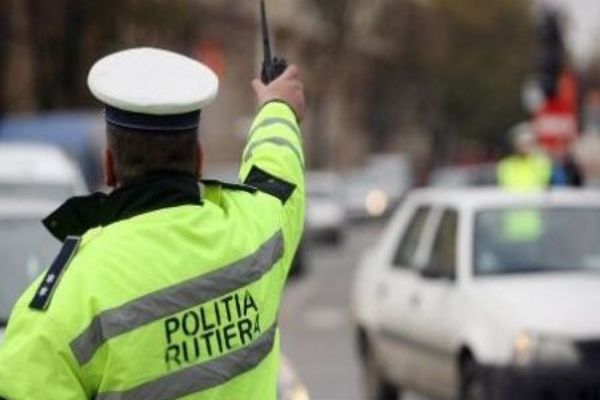 Trafic oprit pe DN 1A, la Crevedia, în urma unui accident. Conductă de gaze fisurată.