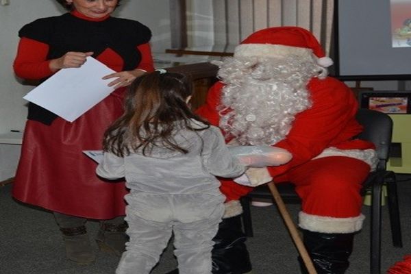 Moș Crăciun a fost la Muzeul Poliției Române din Târgoviște