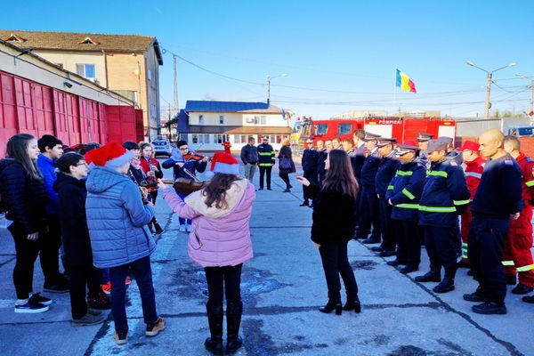 Colind special la ISU Dâmbovița