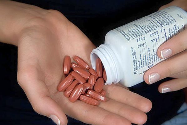 Tragedie la Pătroaia.O minoră de doar 10 ani a decedat la spital, după ce a luat pastile pentru dureri de cap