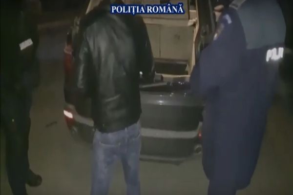 Update| Foto-Video| Percheziții de amploare la mai multe primării și școli din 25 de județe (și în DB).