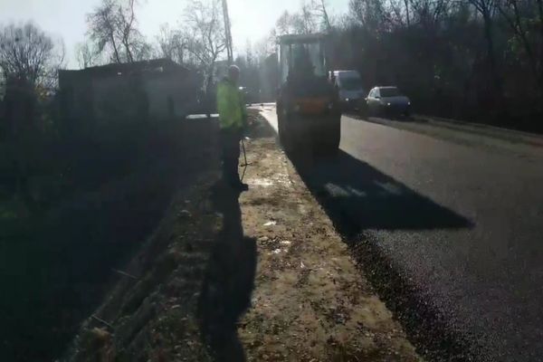 Foto| Problemă rezolvată. DN 71 a fost reparat, la Moțăieni, unde artera se surpase în luna iulie 2019
