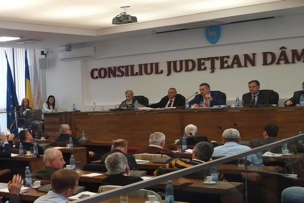 S-a votat bugetul și la CJ Dâmbovița. A fost a doua încercare, la prima nefiind cvorum