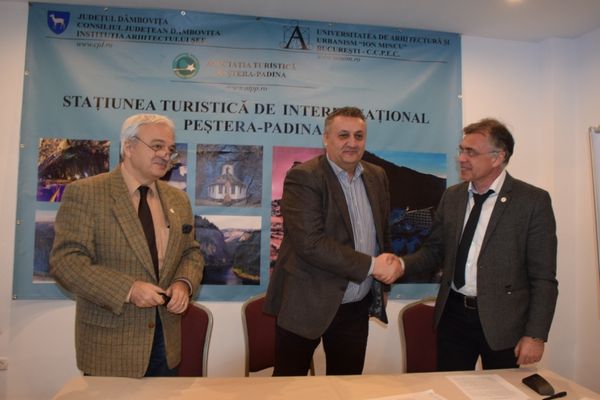Protocol între CJ Dâmbovița și Universitatea de Arhitectură ''Ion Mincu'', pentru stațiunea Padina-Peștera