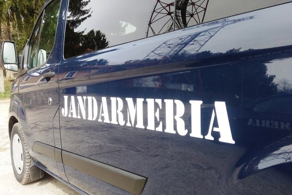 A agresat o femeie pe stradă, la Târgoviște. A avut ghinion, doi jandarmi, aflați în timpul liber, l-au imobilizat rapid