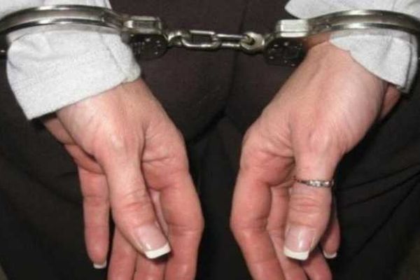 Argeșeancă urmărită internațional, pentru înșelăciune, a fost depistată la Târgoviște