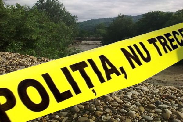 Bărbat de 58 de ani găsit decedat, în albia unui râu, la Pucioasa