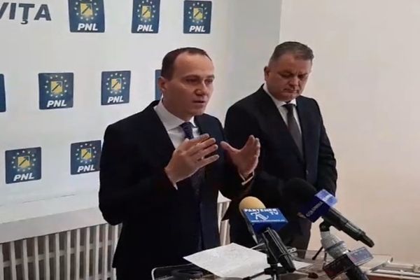 Președintele PNL Târgoviște, autoizolat la domiciliu, după ce a intrat în contact cu persoane supecte de infecție cu coronavirus