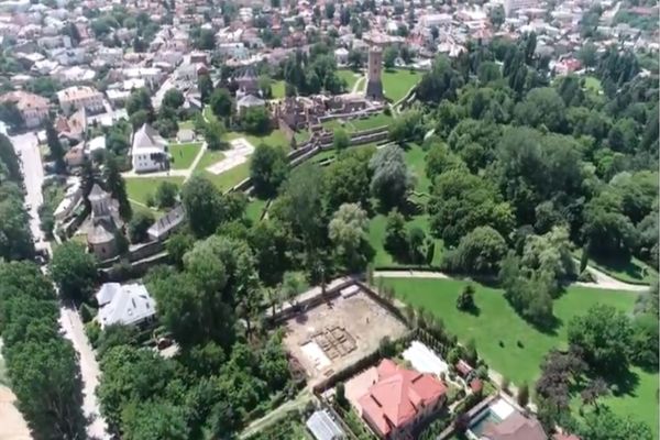 Cel mai mare parc din Târgoviște  a fost închis pentru dezinfecție. Masura face parte din planul de combatere a răspândirii coronavirusului