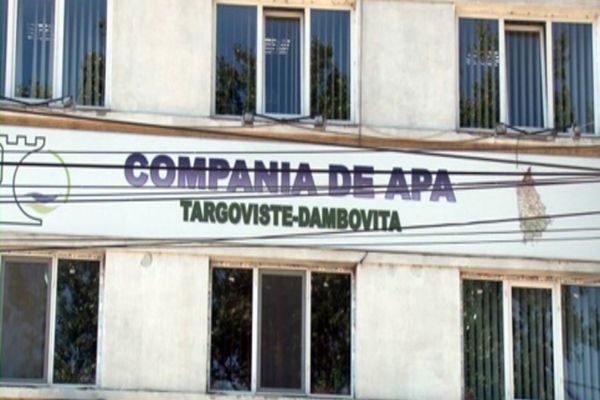 Penibil! Compania de Apă Târgoviște Dâmbovița se teme de coronavirus, dar nu suspendă programul de încasare